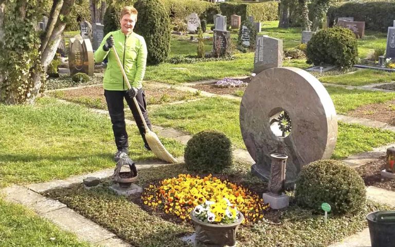 Grabpflege für Fellbach & Umgebung - SCHICK Floristik
